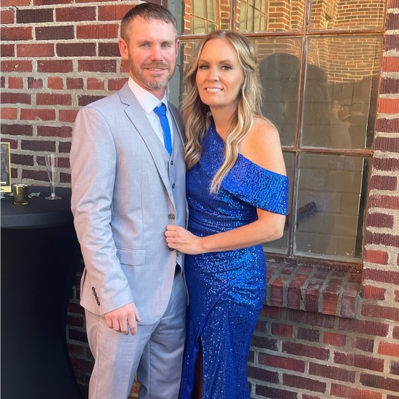 Meet your Posher, Lisa - Picture 1 of 1